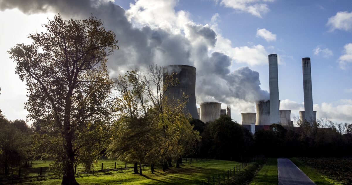 Le dioxyde de carbone piégeant la chaleur dans l'atmosphère atteint un nouveau sommet