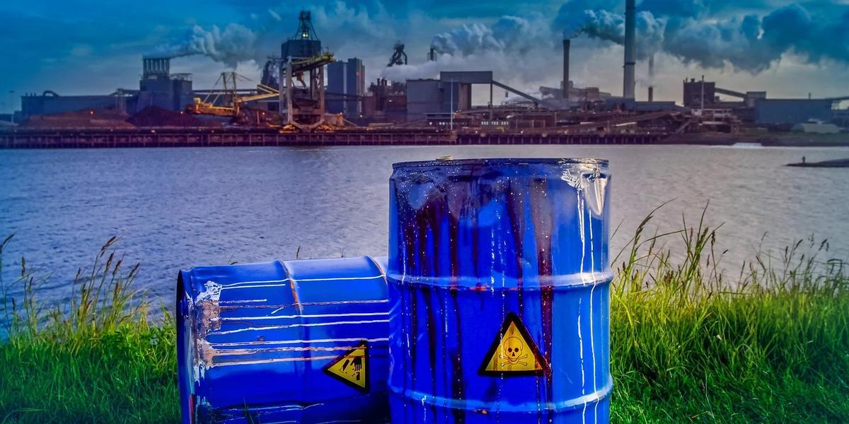 Les PFAS persistent dans le milieu et dans le corps humain pendant une grande partie du temps