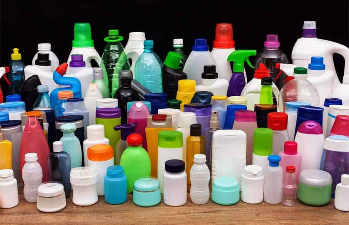 La maison est remplie de produits contenant des éléments toxiques