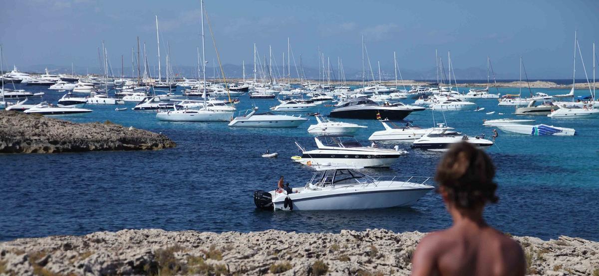 Fondée massive de Yates à Formentera