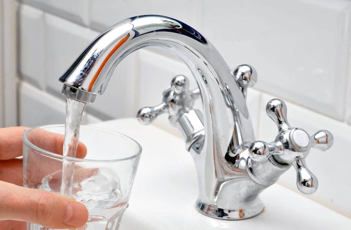 L'eau de griffe, possible via l'accès à l'être humain