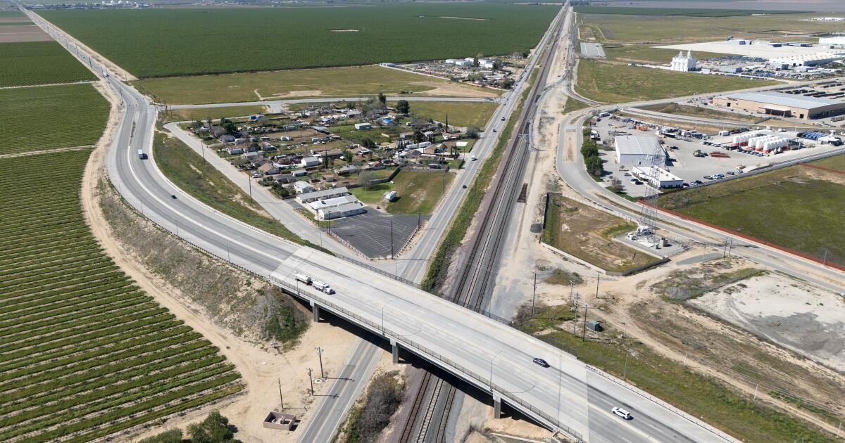 Les projets de Wonderful Co. pour un méga-entrepôt remodèleraient le comté de Kern
