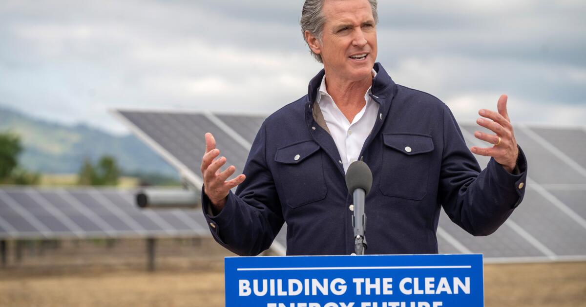 Newsom vante les 11 milliards de dollars de dépenses climatiques de la Californie
