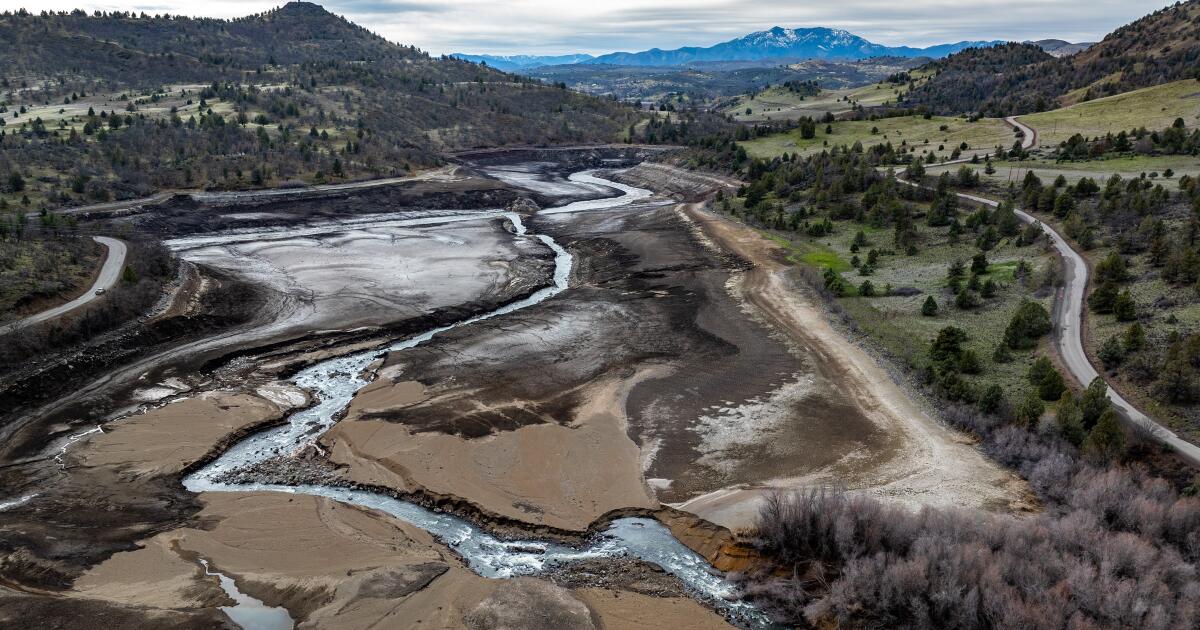 Newsom soutient le retour des terres tribales dans le cadre du projet de suppression du barrage