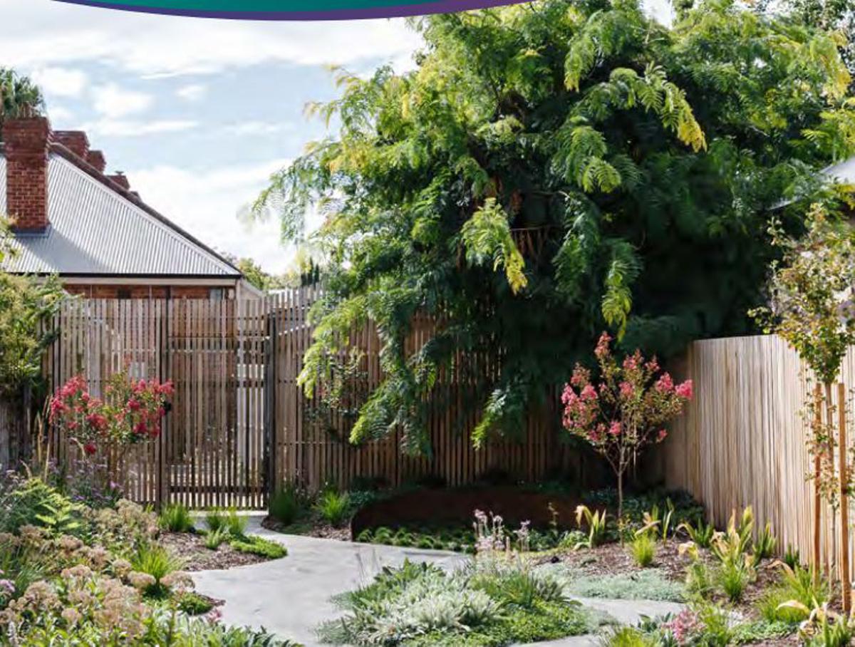 FOTOS DE MEDIDAS IMPLANTADAS EN ADELAIDA PARA CONVERTIR LOS HOGARES EN SITIOS MAS ADAPTADOS ANTE EL CAMBIO CLIMÁTICO. EXTRAIDO DE Adelaide Guide de jardinage pour les maisons neuves