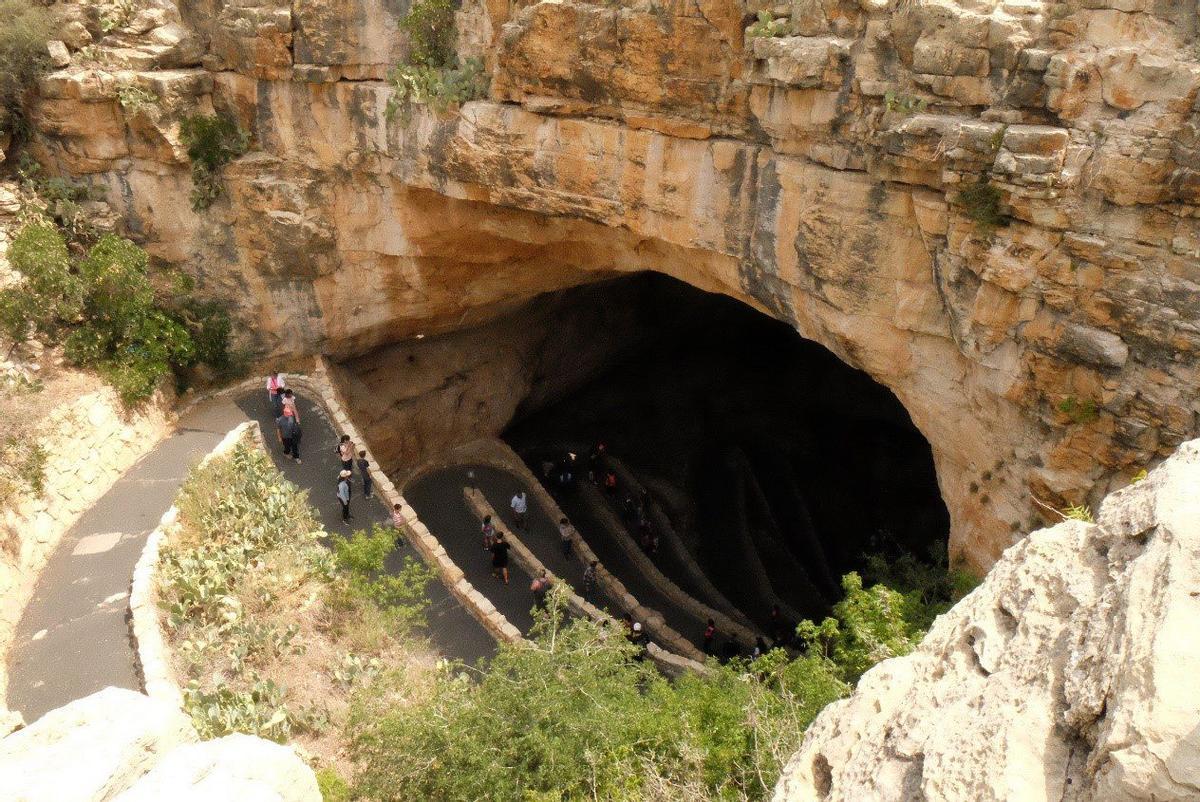 La entrada a la cueva Big Room.
