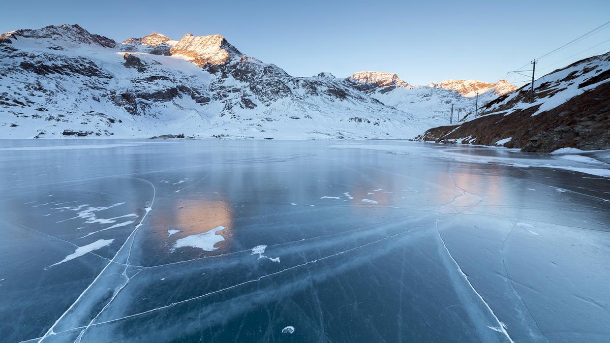 Les glaciers des lacs s'évaporent également davantage