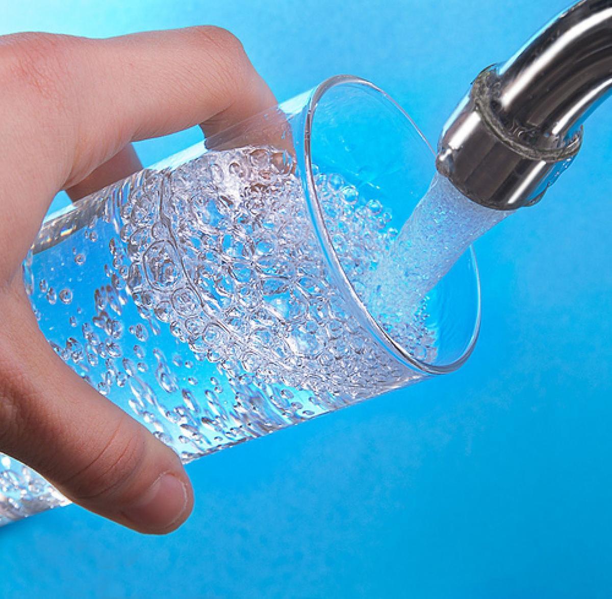Los sulfatos en el agua pUeden causar problemas gastro-intestinales