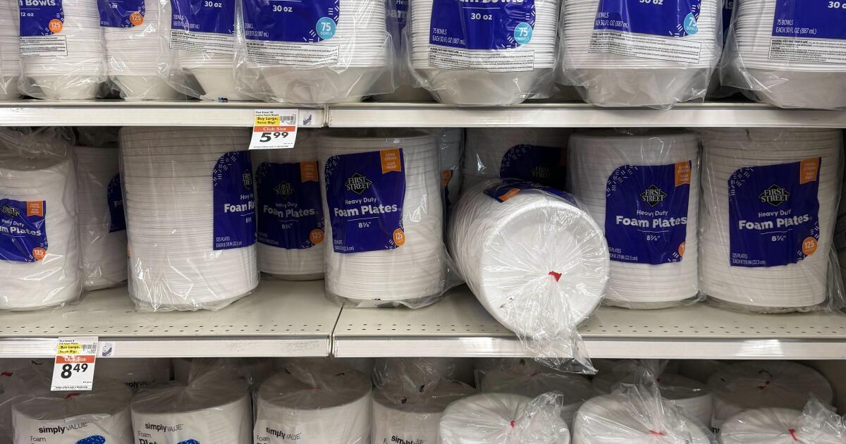 Californie interdit le polystyrène. Alors pourquoi est-il toujours sur les étagères des magasins?