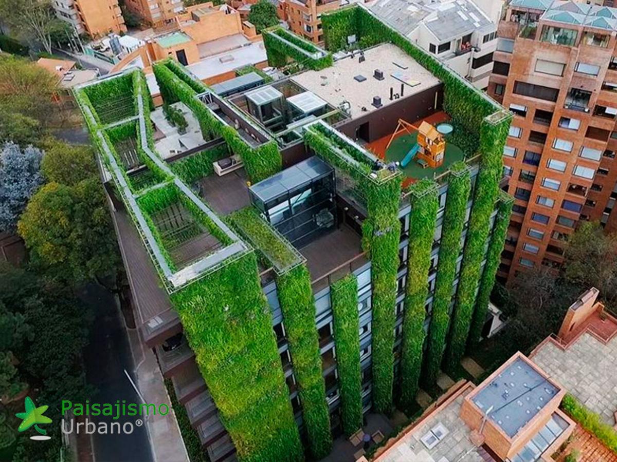Edificio Santalaia de Bogotá, el jardín vertical más grande del mundo, obra del alicantino Ignacio Solano.