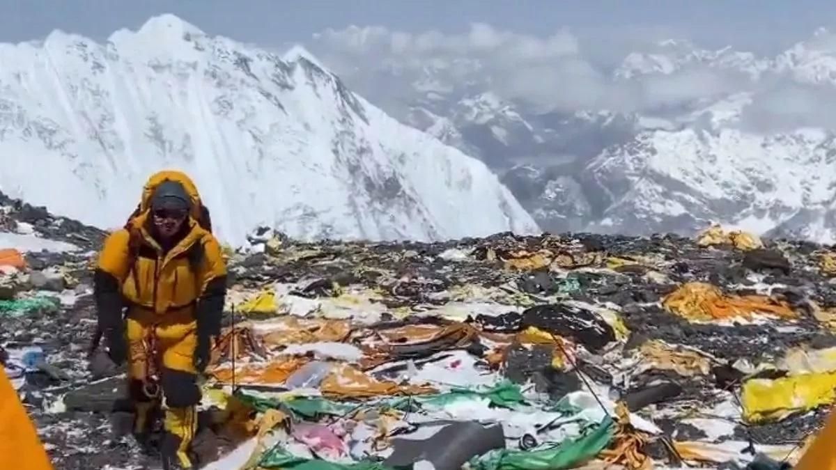 Basura acumulada en las laderas del everest
