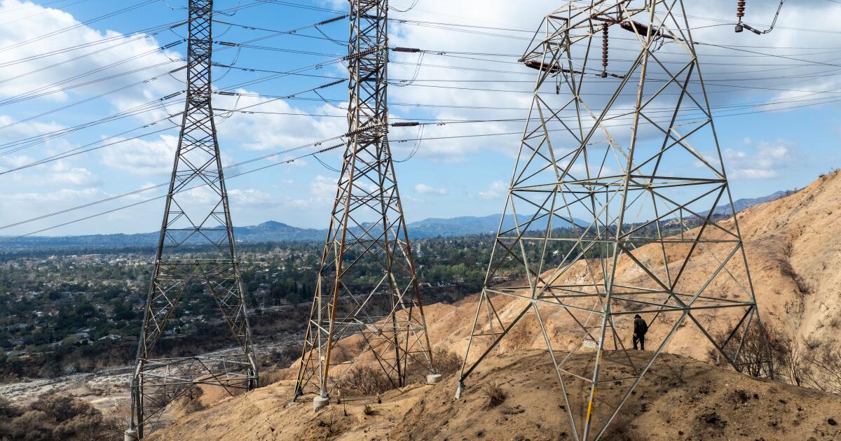 «Ce feu aurait pu être empêché. Comment les services publics de Californie ont combattu la suppression des anciennes lignes électriques