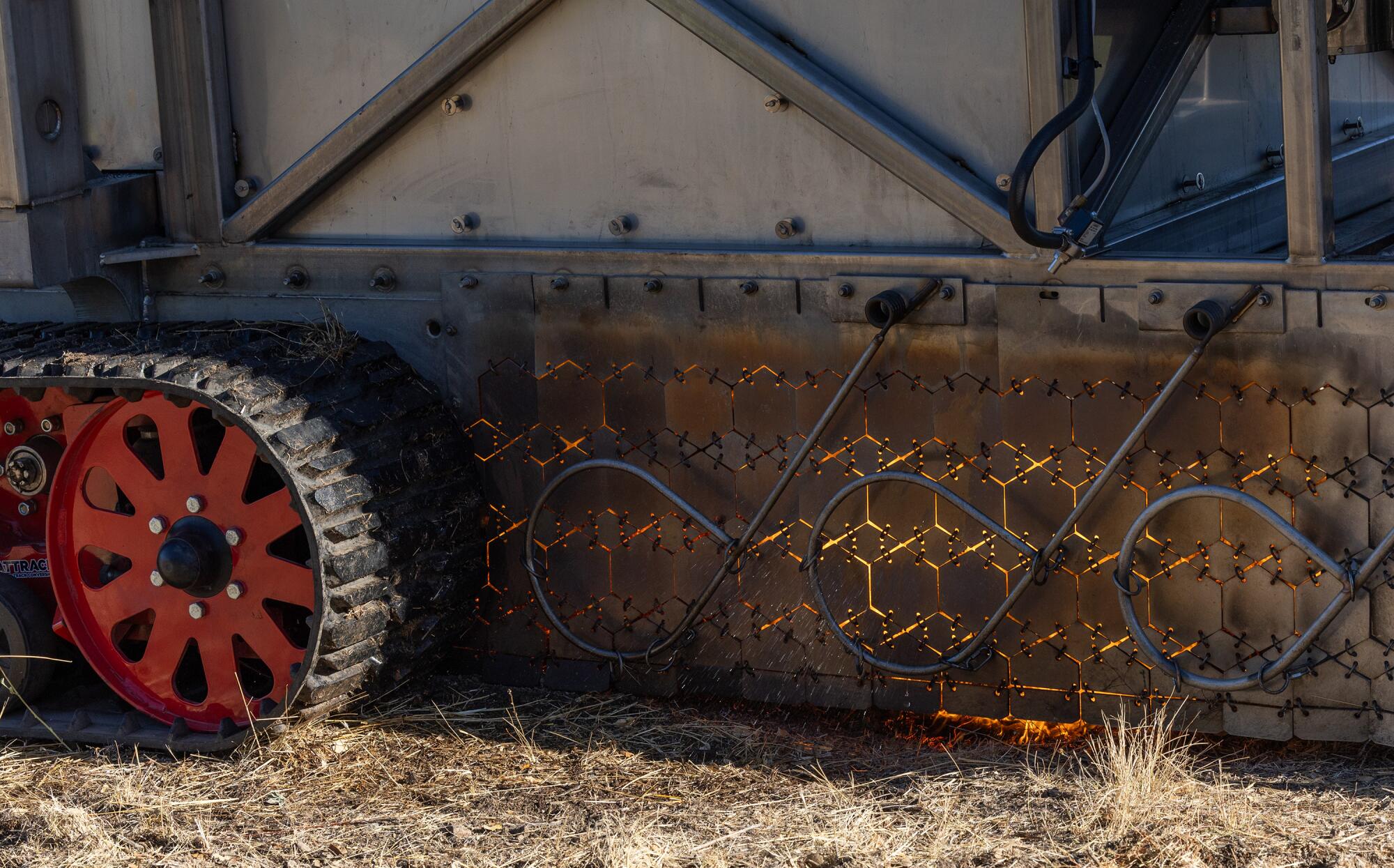 Un gros plan du Burnbot Rx en millier de chênes