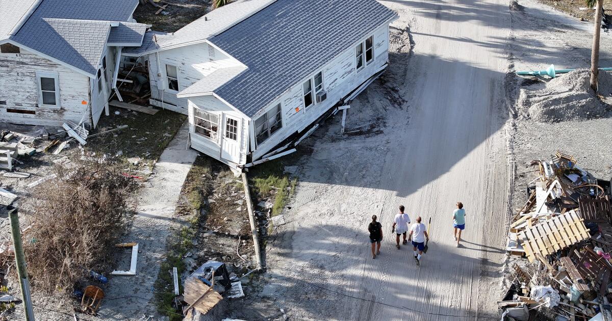 Le chaos à l'intérieur de la FEMA alors que les menaces de mort se détournent de la réponse aux ouragans