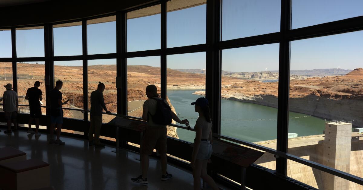 Avec les discussions sur la rivière Colorado à l'impasse, les critiques exigent la transparence