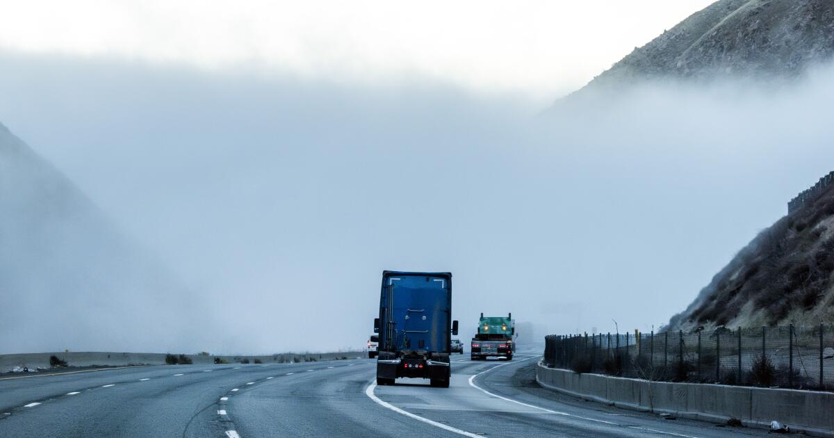 Les utilisateurs des réseaux sociaux de la Vallée Centrale s'inquiètent du brouillard inhabituel