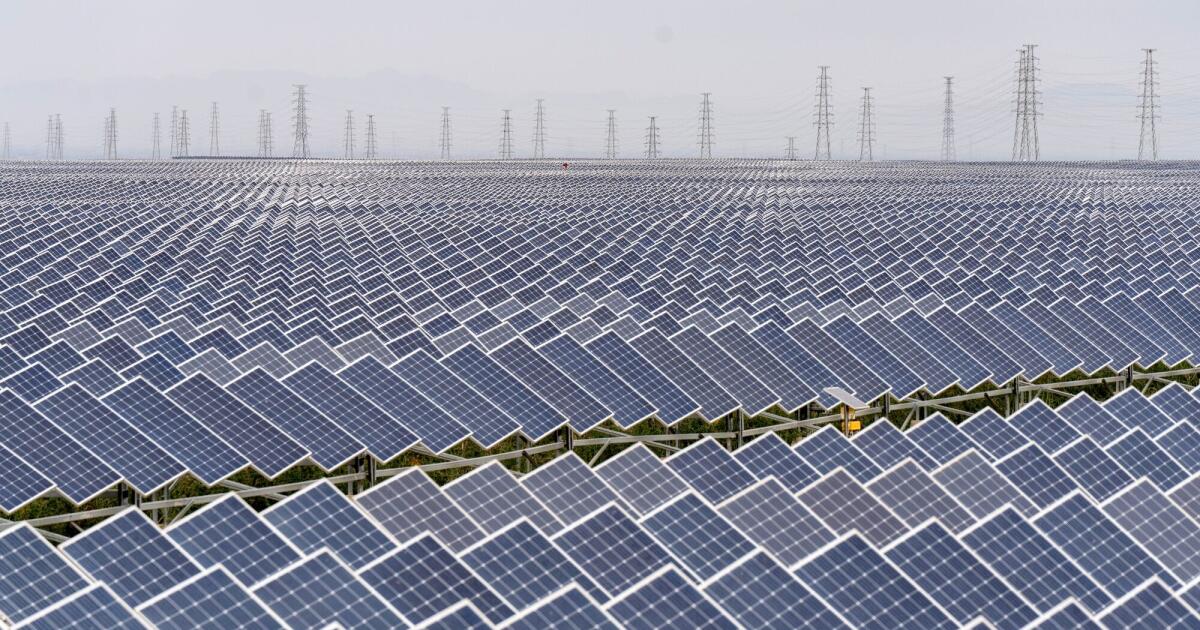 Les investissements mondiaux dans les technologies vertes ont atteint un record de 2 300 milliards de dollars malgré les vents politiques contraires