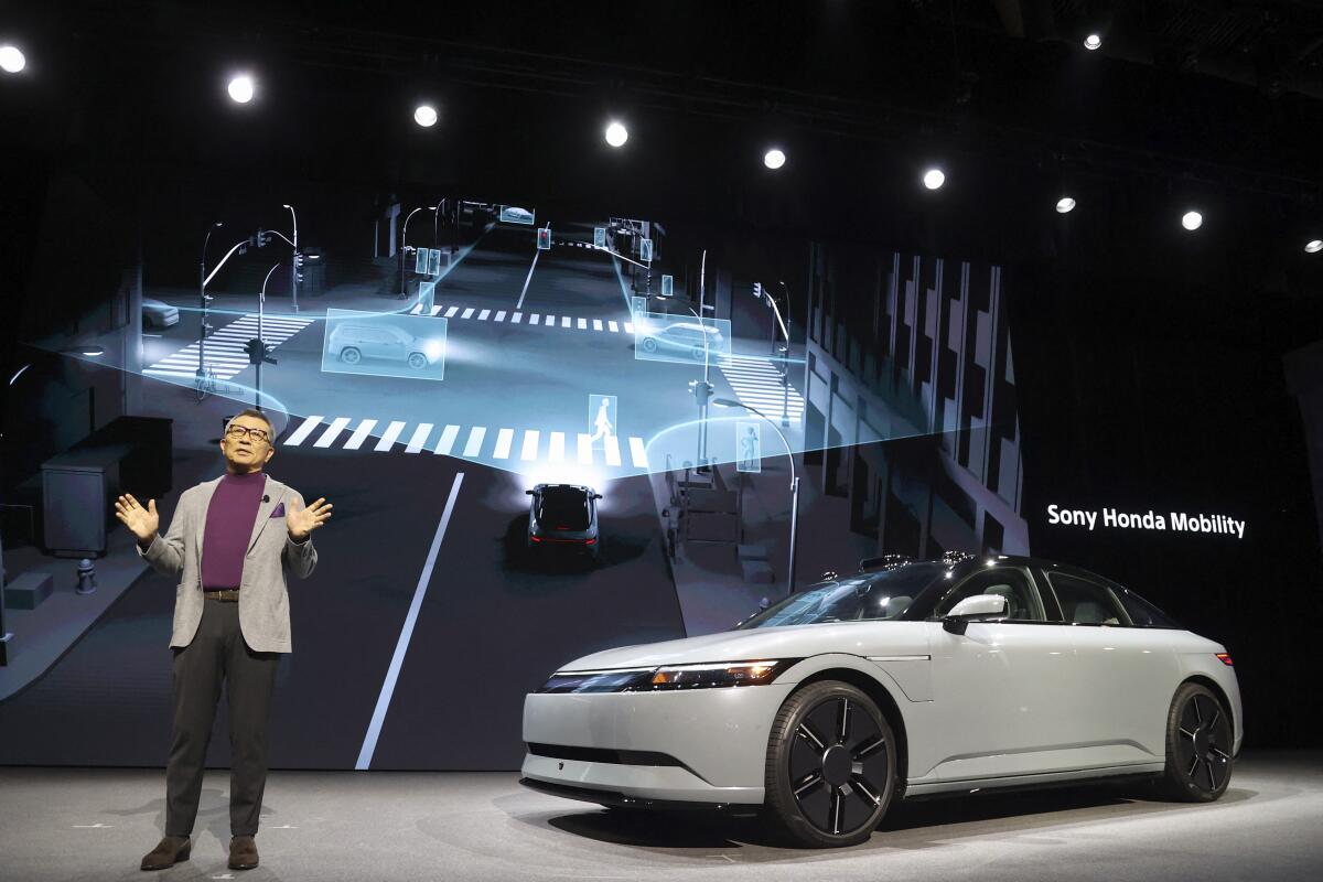 Yasuhide Mizuno, PDG de Sony Honda Mobility, présente l'AFEELA 1