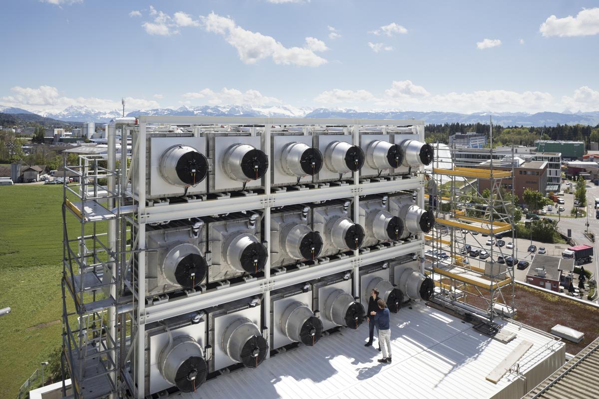 Turbines pour la capture du CO2 de l'air, de la société Climeworks