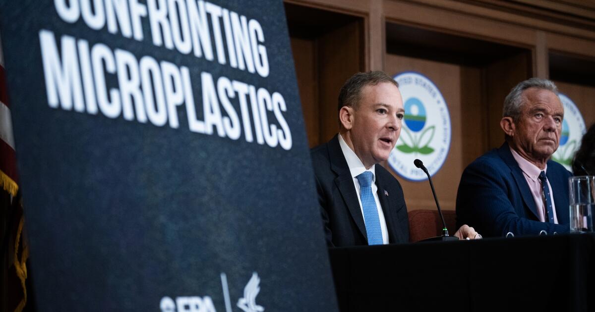 L'EPA et le HHS étudieront les microplastiques et les produits pharmaceutiques dans l'eau