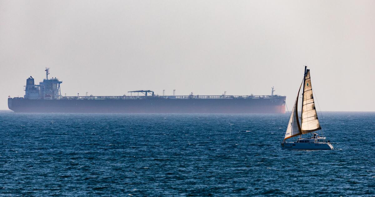 La Californie se prépare à l’incertitude alors que la dernière cargaison de pétrole du golfe Persique arrive à Long Beach