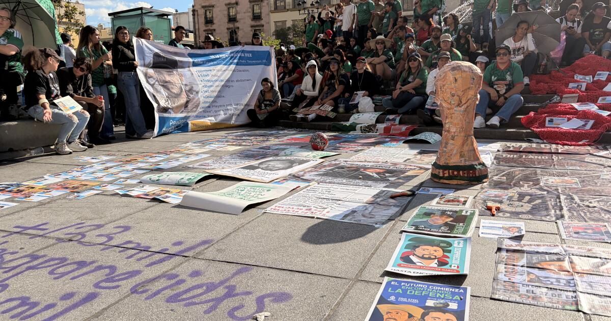 Les manifestants de Guadalajara accusent Hyundai de se cacher derrière la Coupe du monde