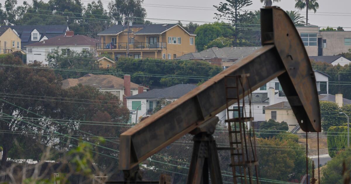 Los Angeles tente à nouveau d’éliminer progressivement la production pétrolière urbaine