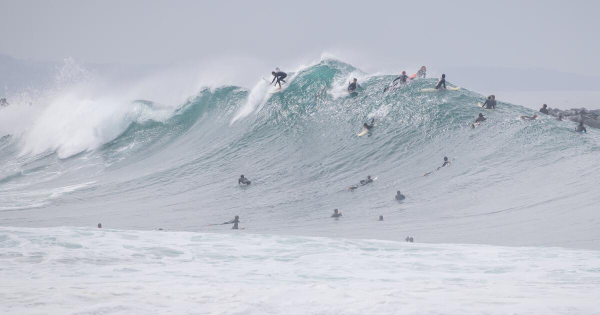 L'ouragan Geneviève apportera des houles massives et des vagues périlleuses à SoCal
