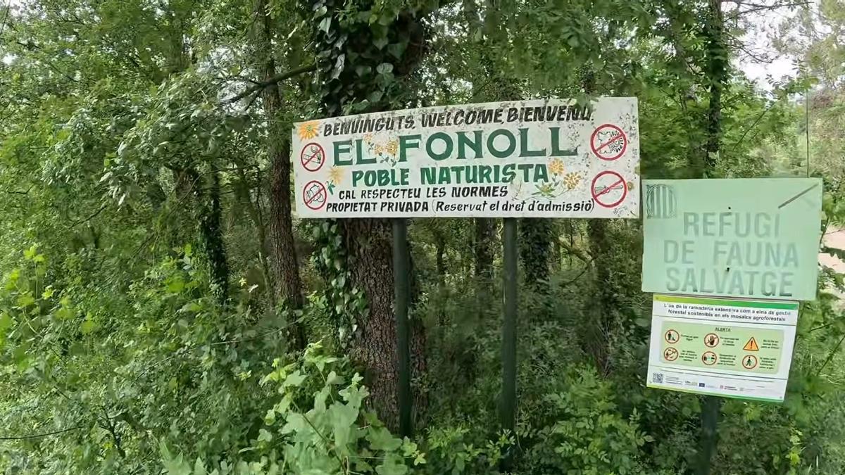 Normes dans le cartel d'entrée d'El Fonoll, dans la municipalité de Passanant (Conca de Barberà, Tarragone).