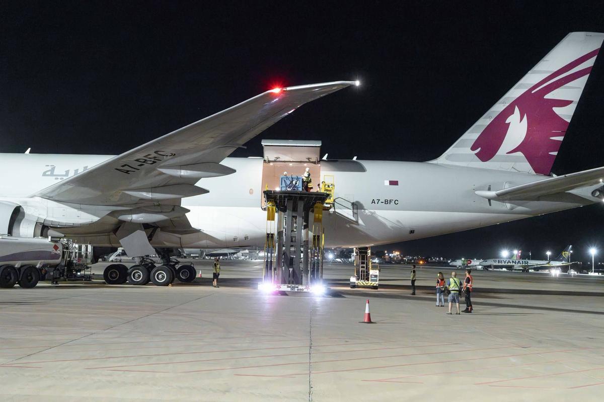 Llegada del avión a Valencia