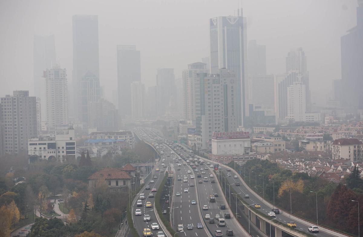 Ville affectée par les émissions polluantes