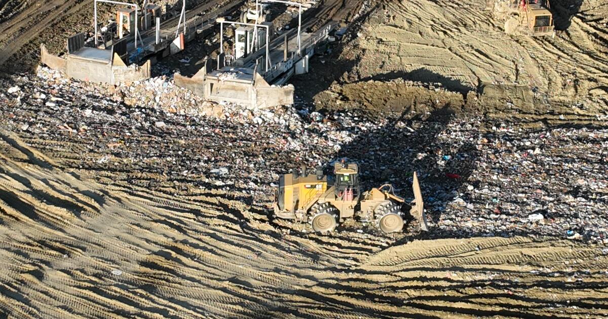 Des incendies souterrains toxiques se propagent dans les décharges californiennes