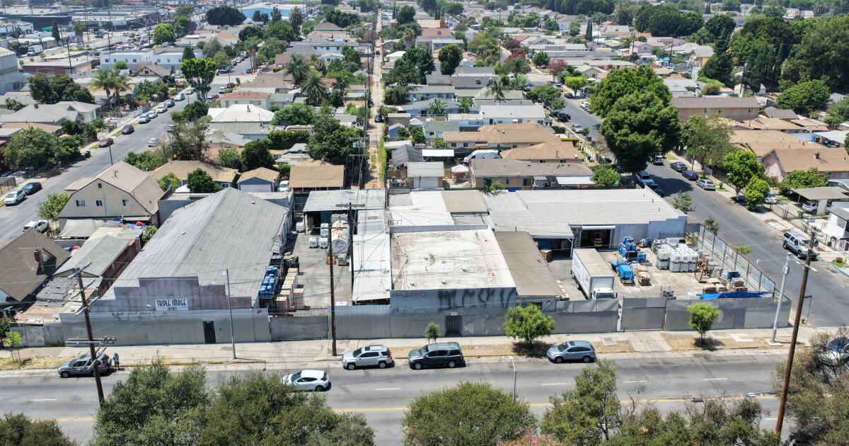 L’État ordonne le nettoyage du site hautement contaminé du sud de Los Angeles