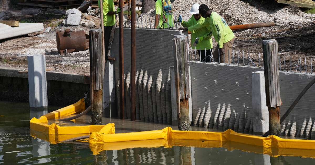 La Floride montre comment s'adapter alors que les villes côtières sont confrontées aux menaces croissantes liées à l'élévation du niveau de la mer et aux tempêtes.
