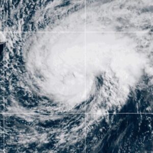 La tempête tropicale Lala constitue une menace d'ouragan rare pour la grande île d'Hawaï