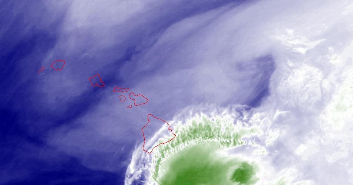 La tempête tropicale Moke transporte encore plus de pluie vers Hawaï, frappée par l'ouragan
