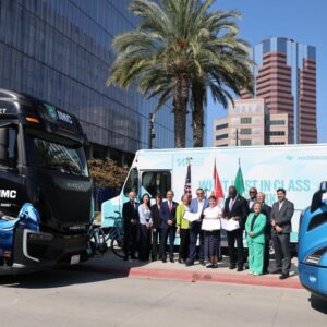 Les camions lourds électriques pourront circuler de Baja au Canada