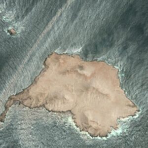 Un pétrolier qui fuit au large des côtes d'Oman s'enfonce plus profondément, montrent des images satellite