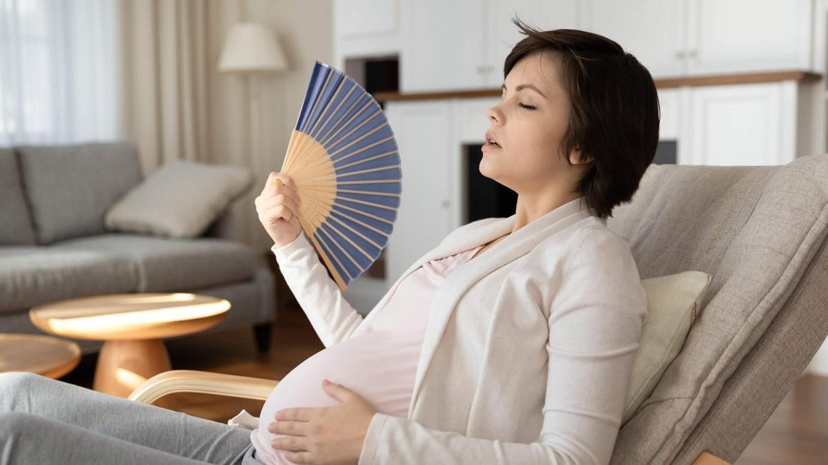 Los partos prematuros aumentan con el calor extremo, según las matronas