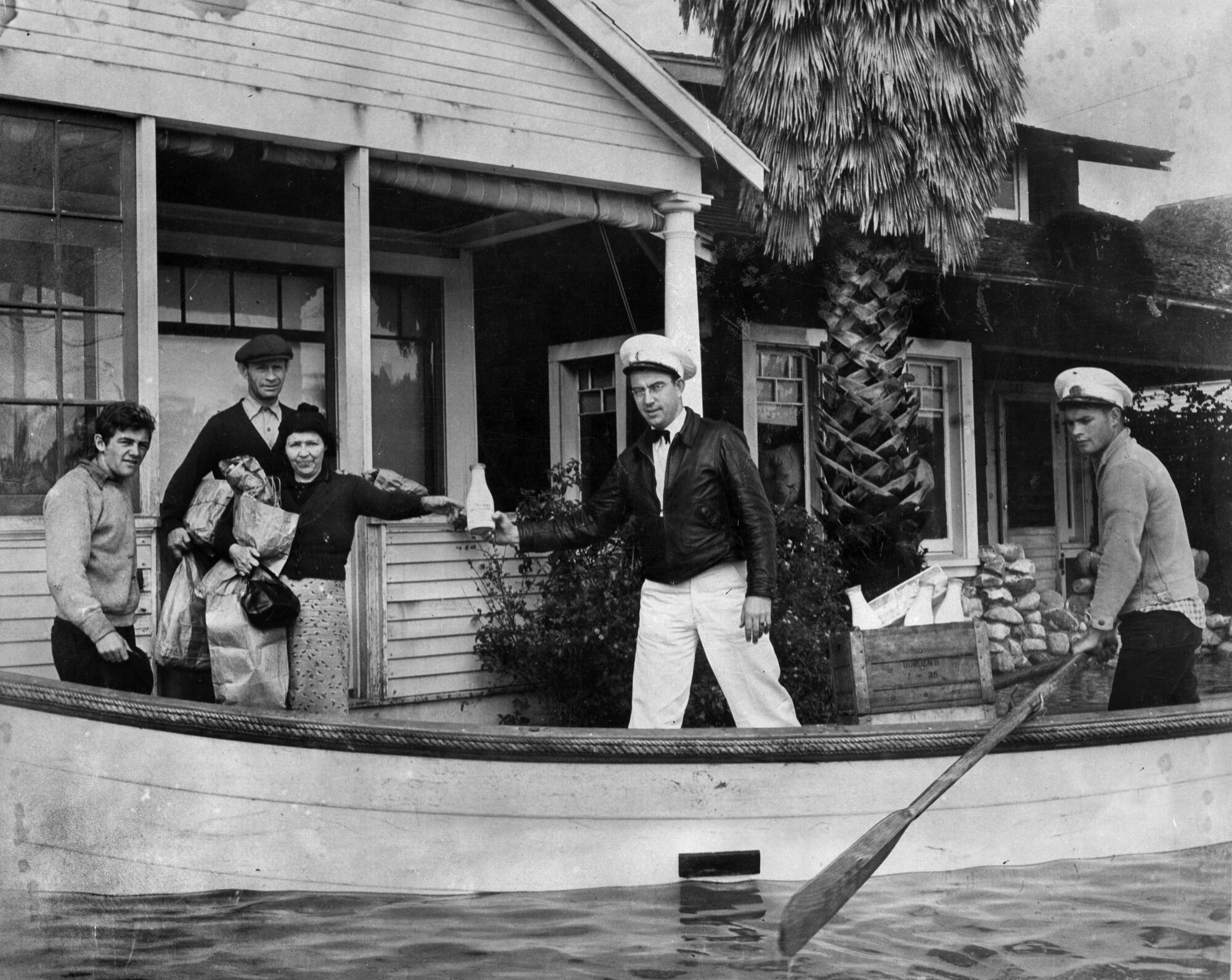 3 mars 1938 : Le laitier Ray J. Henville s'est procuré un bateau et un batelier et a effectué toutes les livraisons à temps et à domicile.