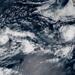 Alors que l'ouragan Polo approche du Mexique, la Californie se prépare à de fortes vagues