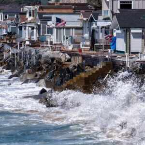 El Nino : le plan californien pour sauver des habitations pourrait tuer des plages