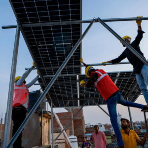La guerre en Iran stimule le développement des énergies propres. Mais pas encore assez