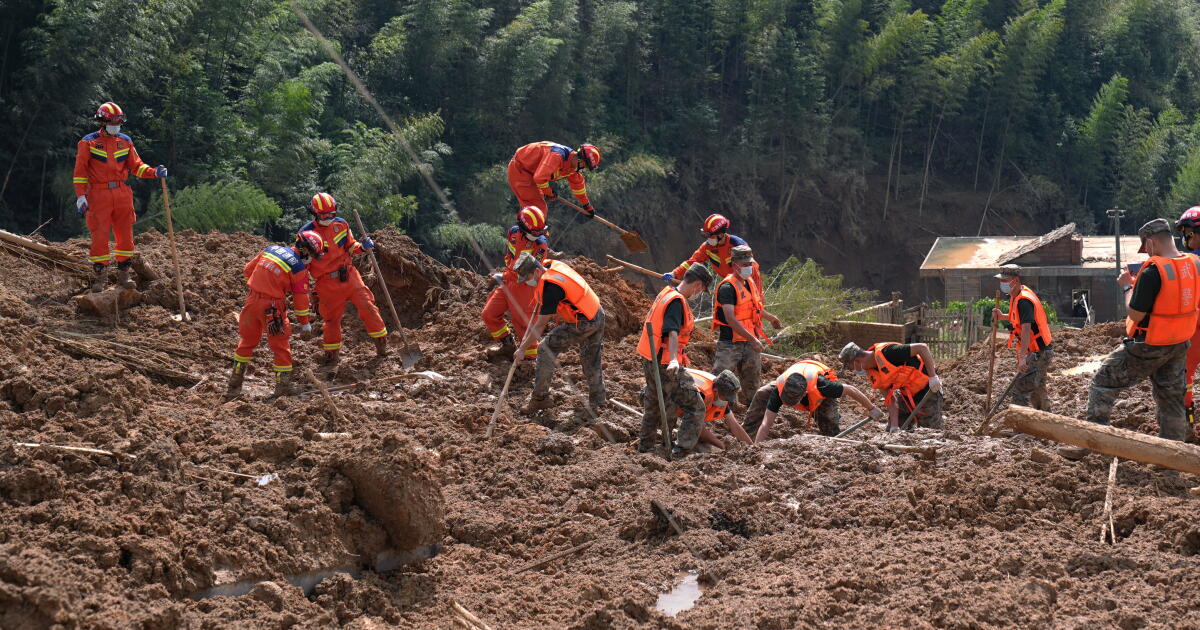 Le bilan des glissements de terrain en Chine s'élève à trois morts après le typhon Saudel
