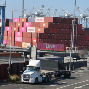 Les prix record du diesel frappent l’économie californienne des camions aux récoltes