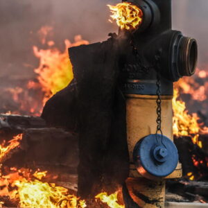 Un projet de loi aiderait les agences de l'eau de Californie dans les poursuites pour dommages causés par les incendies de forêt