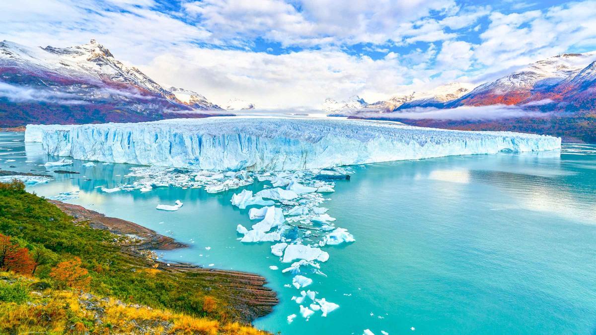 C'est un glacier visité tous les ans par des kilomètres de personnes chargées de toute la planète