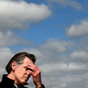 Comment Trump et les prix du gaz ont façonné l’héritage climatique de Gavin Newsom