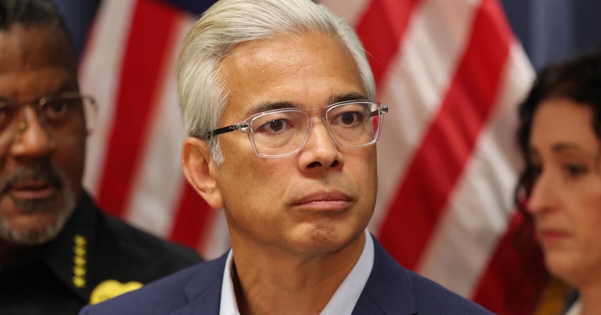 La Californie mène une action en justice pour contester l'annulation par Trump des règles d'économie de carburant