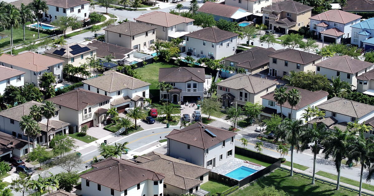 La Floride poursuit la société d’analyse climatique First Street pour ses scores de risque domestique